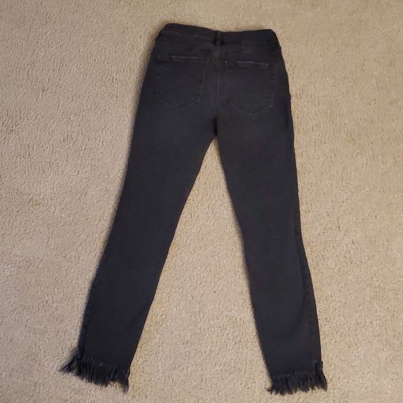 Free People Great Heights Stone Washed Black Frayed Distressed Skinny Jeans- 26 - Picture 8 of 9